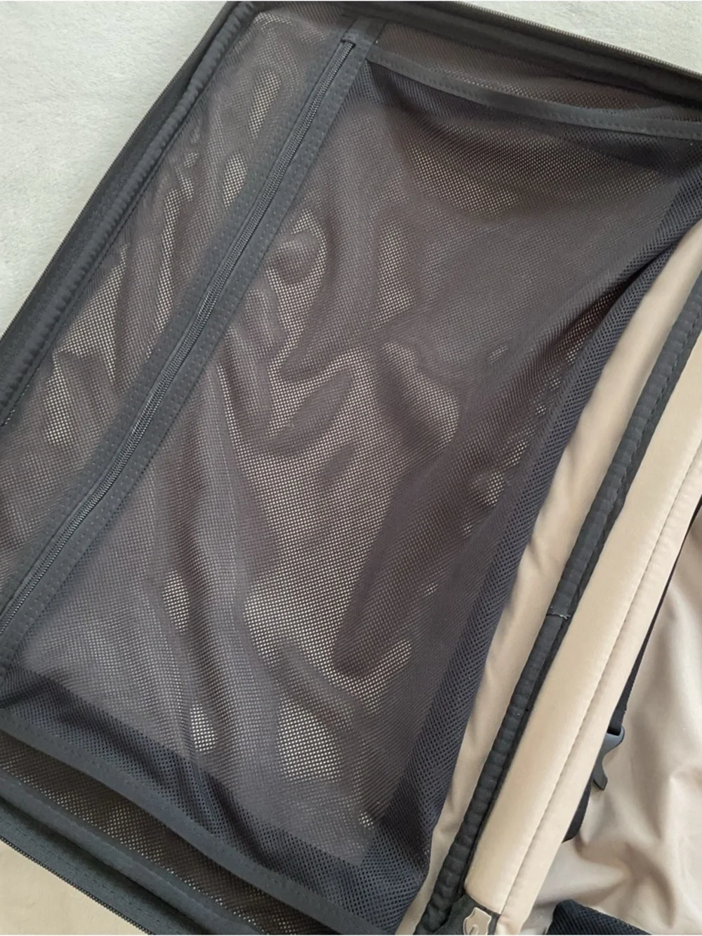 Victorinox Mobilizer NXT 5.0 Ultra Light 21” Carry-On Rollaboard